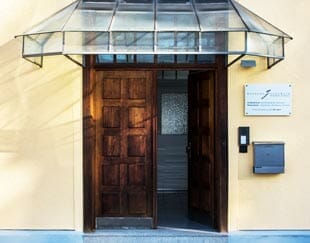 Eingang Kanzlei Jennewein